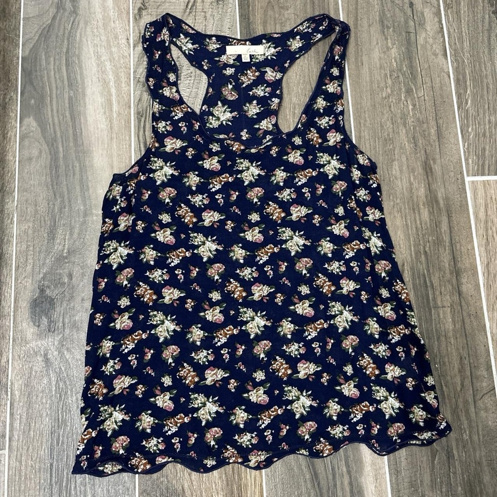 Lush navy blue floral pattern tank top